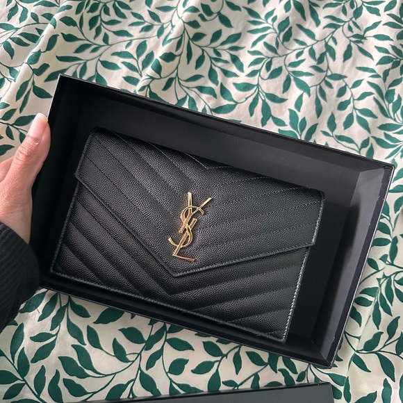 Ysl bag wallet on chain - Picture 1 of 2